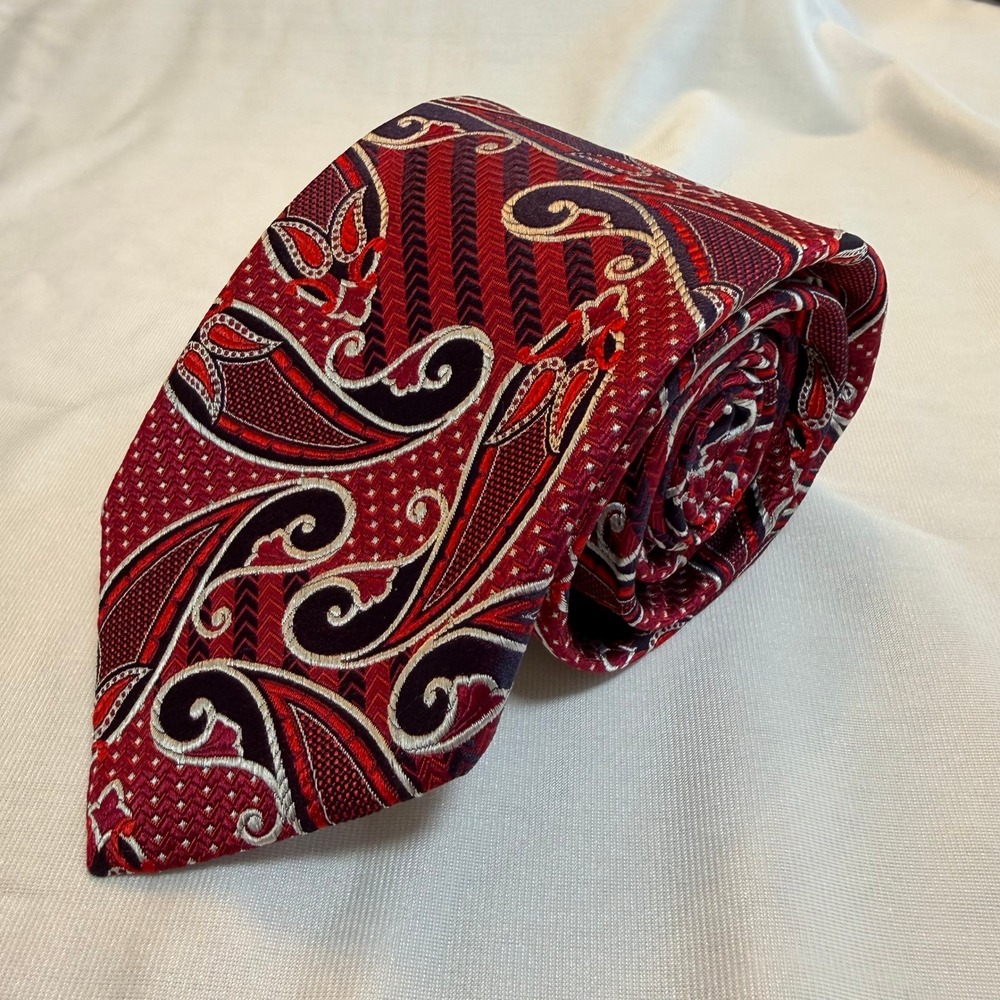Robert Talbott Tie Paisley Red Navy Silk Best of Class Nordstrom Made in USA VTG